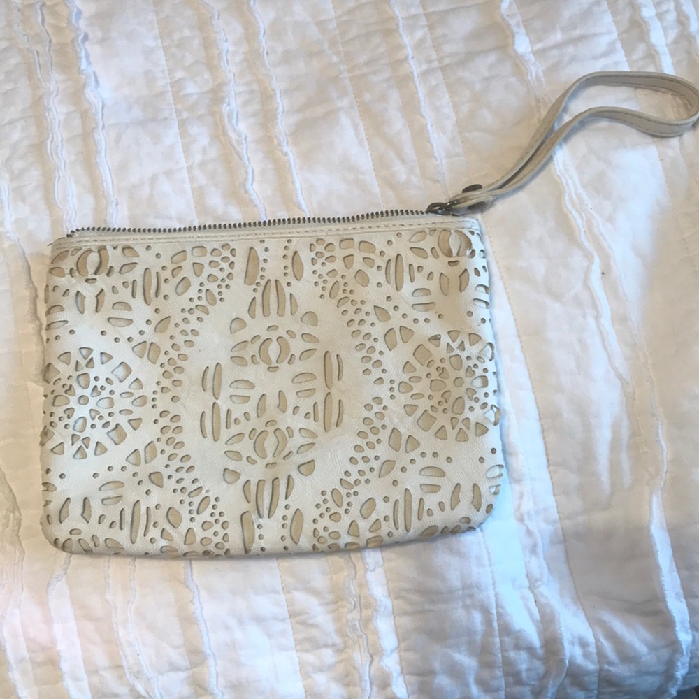 Simply Vera Wang wristlet!